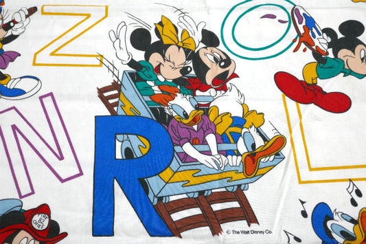 【ミッキー&フレンズ】アルファベット柄・ヴィンテージ・フラットシーツ(1/2) USA