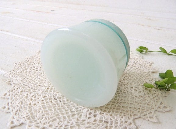 ミルクガラス製の小さなヴィンテージ・ガラスジャー/ガラス容器/クリームジャー USA