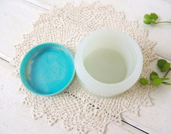 ミルクガラス製の小さなヴィンテージ・ガラスジャー/ガラス容器/クリームジャー USA