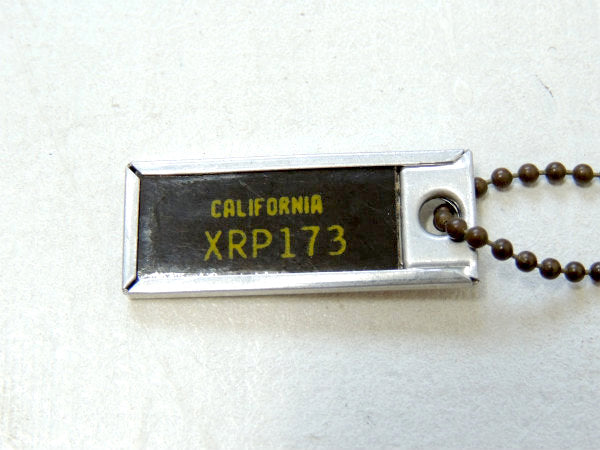 CALIFORNIAカリフォルニア XRP 173 黒 ナンバープレート ヴィンテージ・キーホルダー FUEL 鍵付き USA