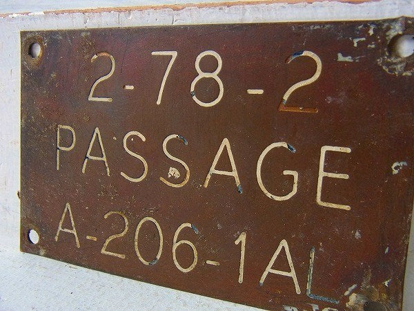 【PASSAGE】アメリカ海軍・真鍮製・40’sアンティーク・船内プレート/標示プレート