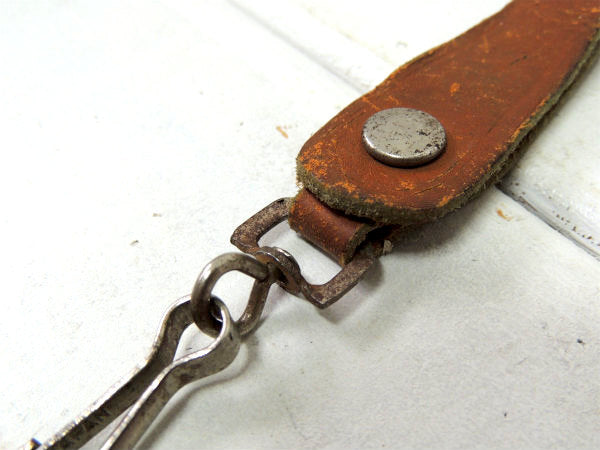 【レザー・ハンドクラフト・革】ヴィンテージ・キーホルダー・USA鍵5本付きU