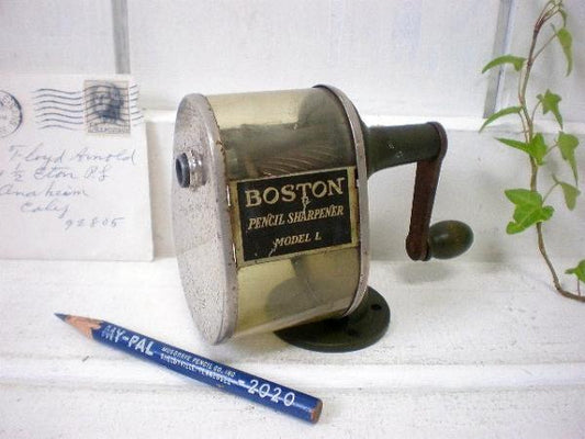 【BOSTON社】アンティーク・ペンシルシャープナー/鉛筆削り USA