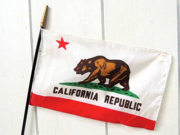 CALIFORNIA・クマ ヴィンテージ・カリフォルニア州旗 グリズリー フラッグ USA