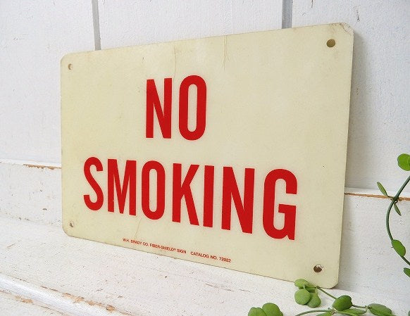 【NO SMOKING】グラスファイバー製・ヴィンテージ・サイン/サインプレート/看板 USA