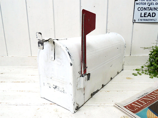 【U.S MAIL・225】USA・白色のブリキ製・ヴィンテージ・メールボックス/ポスト/郵便