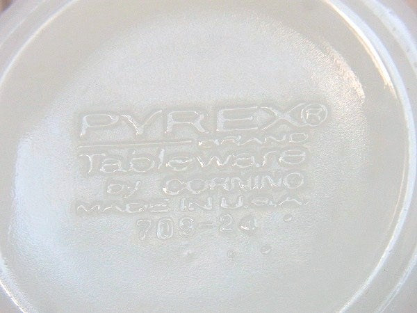 【PYREX】パイレックス・赤色・ローレル柄・マグカップ USA