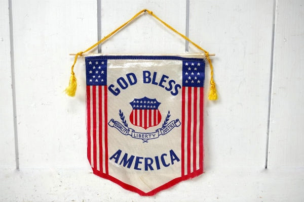 GOD BLESS AMERICA 旗・ヴィンテージ・バナー フラッグ・星条旗・タペストリー