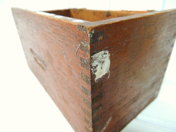 【CHURCHILL】チャーチル・葉巻の小さなアンティーク・木箱/ウッドボックス