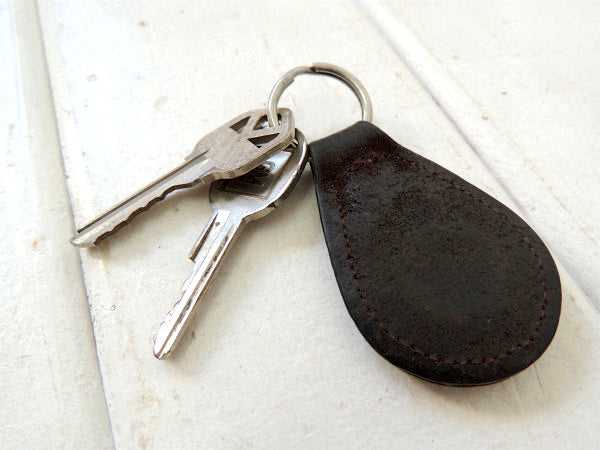 【GM・キャデラック・アメ車】ヴィンテージ・革・レザーキーホルダー・鍵2本付き・モーター系