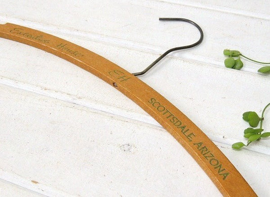 【Executive House】USA!グリーン文字の両面プリント入り・ヴィンテージ・木製ハンガー