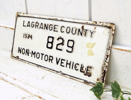 【LAGRANGE COUNTY/1974/インディアナ州】ナンバープレート・看板