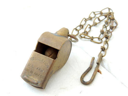 【REGULATION U.S. ARMY】ビンテージ・ミリタリー・真鍮製・ホイッスル・チェーン付き