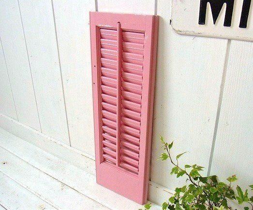 ピンク色の小さな木製・ヴィンテージ・ルーバー/ヴォレー/シャッター/建具 USA