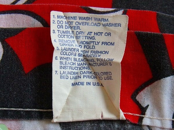 【ミッキーマウス】ディズニー・キャラクター生地・ユーズドシーツ(1/2) USA