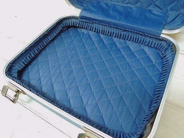 スマイルの絵柄入り・ブルー色・小さなヴィンテージ・スーツケース/トランク/旅行バッグ
