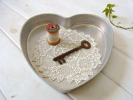 【MIRRO社】アルミ製・ハート形・アンティーク・ケーキモールド/焼型 USA