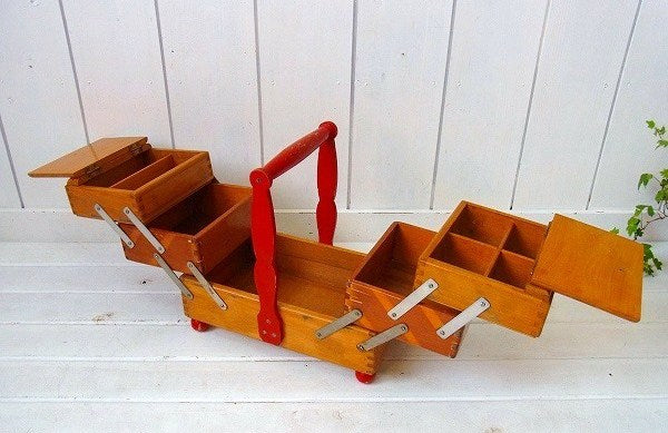 脚付き・木製・アンティーク・ソーイングボックス・裁縫箱　USA