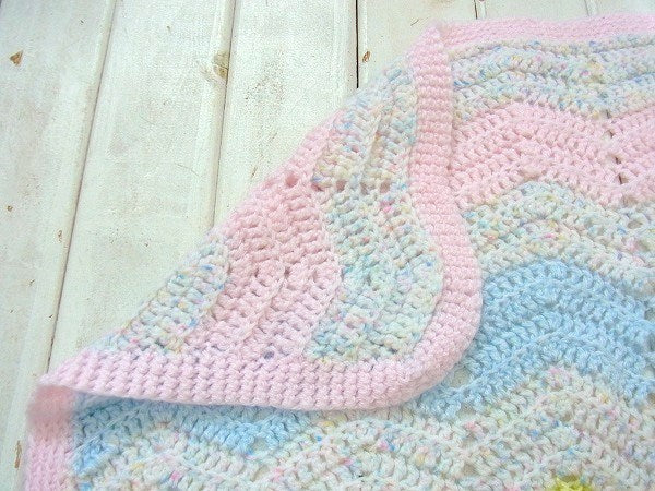 【パステルカラー・ハンドメイド】ヴィンテージ・ニット・ベビーブランケット/ひざ掛け USA