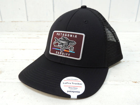 【Patagonia】パタゴニア・カーディフ・ブラック・LoProトラッカーハット&ステッカー1枚