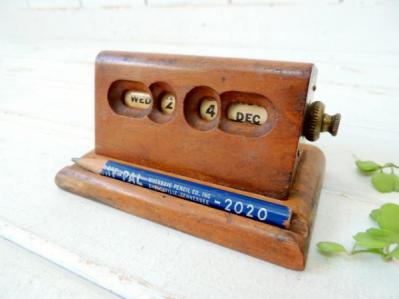 【British Pat. No...】木製のアンティーク・デスクカレンダー/卓上カレンダー