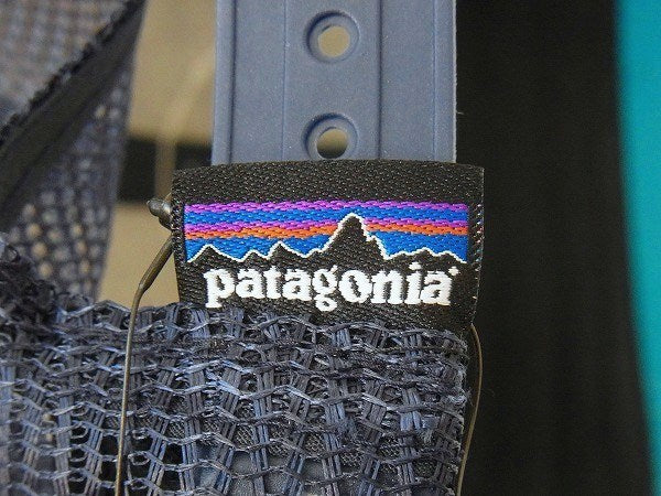 【Patagonia】パタゴニア・カーディフ限定・キャップ&ステッカーetc1枚/ブルー×ネイビー