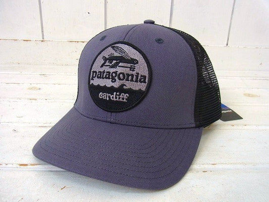 【Patagonia】パタゴニア・カーディフ限定・キャップ&ステッカーetc1枚/グレー×ブラック
