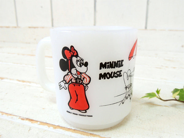 【グラスベイク】ディズニー・ミッキー&ミニー・ミルクガラス製・マグカップ・食器 USA