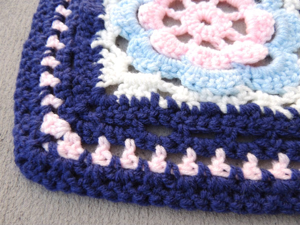 モチーフ編み・ハンドメイド・大判サイズ・ニットブランケット/グラニーブランケット/未使用