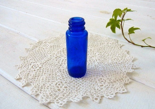 澄んだブルーの小さなヴィンテージ・ガラスボトル/瓶 USA