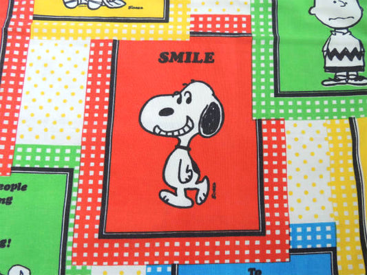 【スマイル・スヌーピー】ピーナッツの仲間・パネル柄・ヴィンテージ・ユーズドシーツ・1/4サイズ