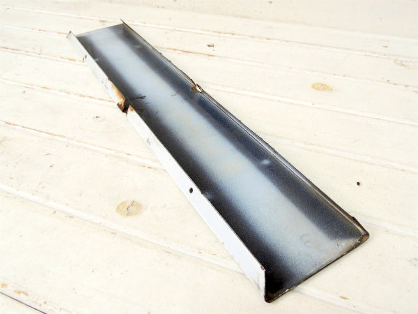 E.18TH ST. ホーロー製・CALIF ビンテージ・ストリートサイン 街路サイン 看板 USA