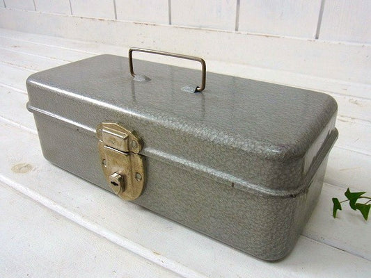 工業系・グレー色・ヴィンテージ・ツールボックス/工具箱/インダストリアル USA