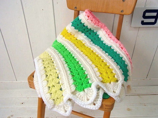 8色のカラフルなヴィンテージ・ニットブランケット/ベビービウランケット/ひざ掛け USA