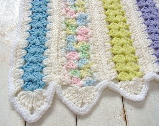 8色のカラフルなヴィンテージ・ニットブランケット/ベビービウランケット/ひざ掛け USA