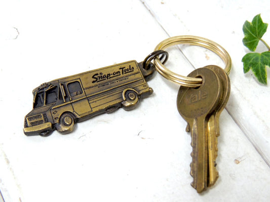 【Snap-on・スナップオン】ディーラートラック・ヴィンテージ・真鍮製・キーホルダー・鍵付き