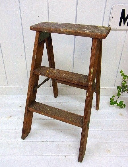 ペンキの付いた木製・アンティーク・ステップラダー/脚立 USA
