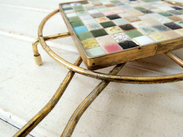 USA!モザイクタイル製・脚付き・ヴィンテージ・トリベット/鍋敷き