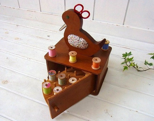 鳥型・はさみ付き・木製アンティーク・ソーイングボックス/裁縫箱/スプールホルダー USA