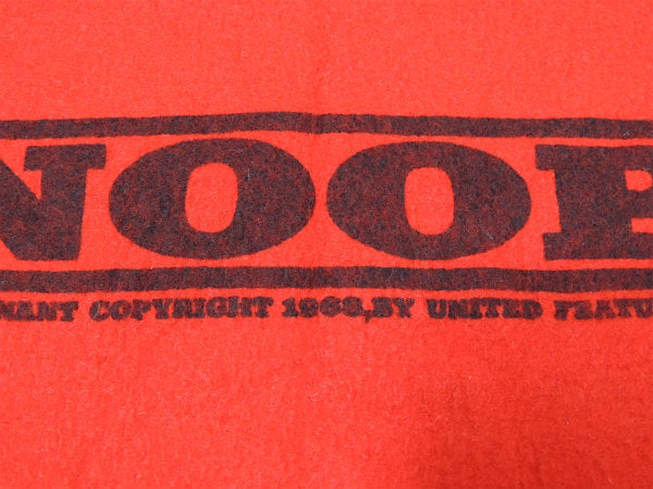 【SNOOPY】スヌーピー・60年代・赤色フェルト製・ヴィンテージ・ペナント・バナー・タペストリー