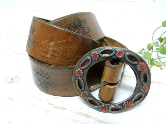 フラワー型押しデザイン・革製・70'sヴィンテージ・レザーベルト・古着 USA