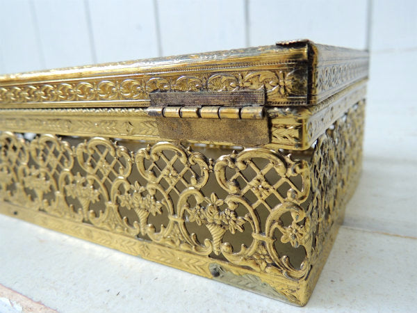 花柄・透かしデザイン・ゴールド色・ヴィンテージ・ティッシュケース・ティッシュボックス