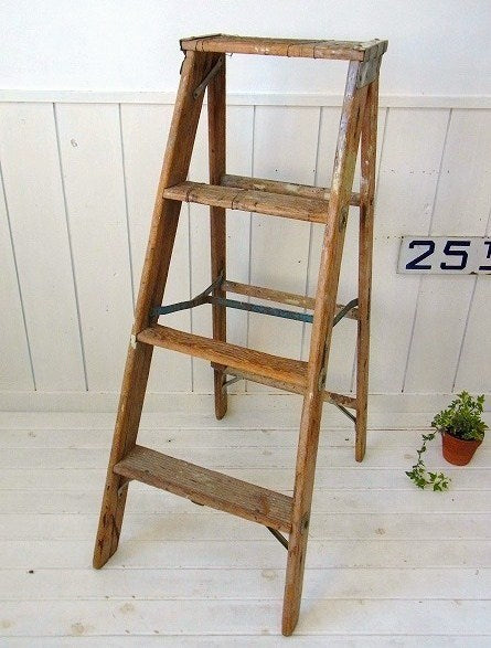ロングサイズの木製・アンティーク・ステップラダー/脚立/ガーデニング USA