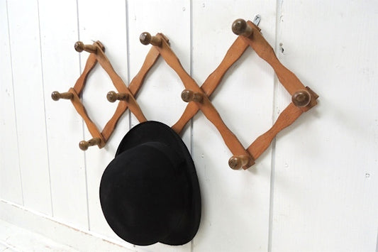 【可愛いウッドデザイン】古い木製のジャバラ式・アンティーク・ハットラック/コートフック USA