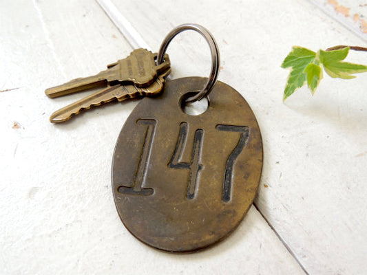 【USA・147・真鍮製】ヴィンテージ・ナンバータグ・キーホルダー・メダル・キー・鍵2本付き