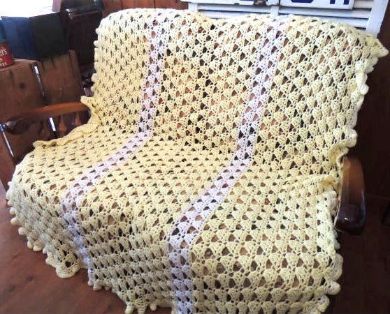 クリームイエロー・かぎ編み・ヴィンテージ・ニットブランケット ひざ掛け 大判 USA