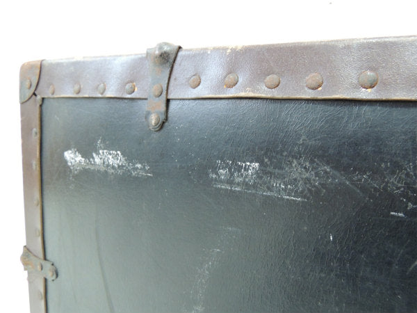 US 鋲打ち デザイン ブラックトーン・アンティーク・トランク・スーツケース・旅行 鞄