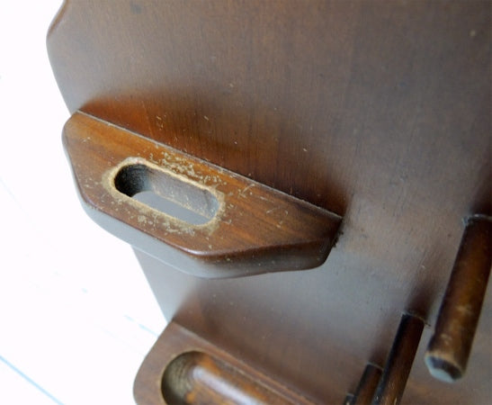 【Sew in Sew】木製・壁掛けヴィンテージ・スプールホルダー/糸巻きホルダー