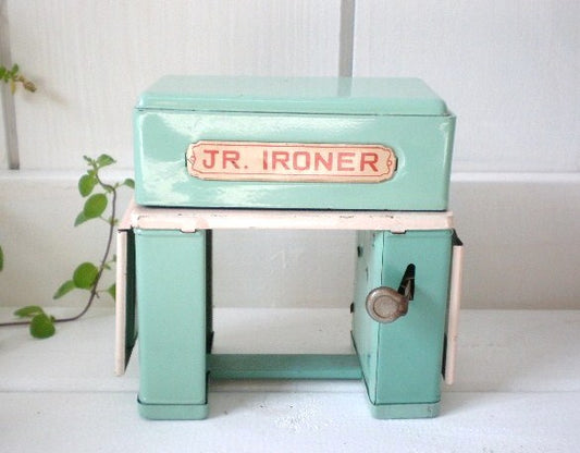 【アイロン台・ブリキ製】おもちゃ・ヴィンテージ・TOY・置物・里帰り