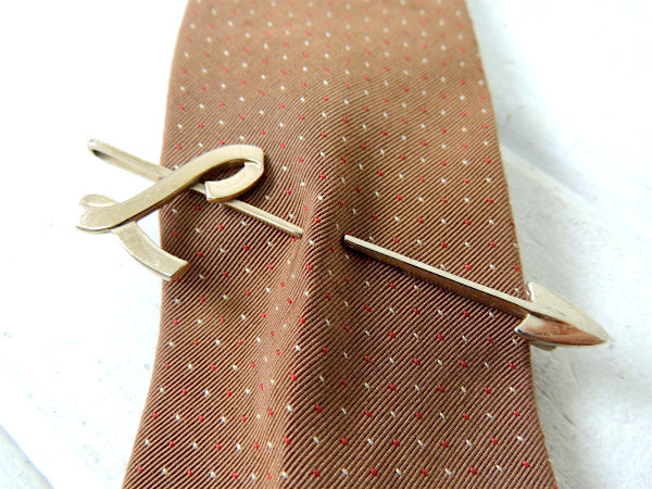 【HICKOK/USA/L/イニシャル&矢印モチーフ】スライド式・アンティーク&ヴィンテージタイピン